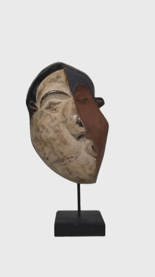 Masque rituel “Maladie” 01 – Dualité de l’existence et quête d’équilibre (Collection Héritage)