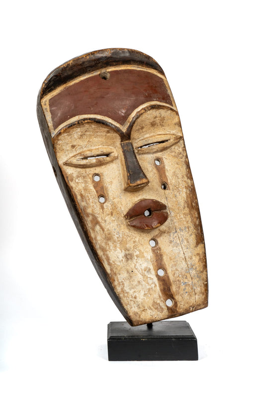 Masque Kwele 04 – Gardien de cohésion et d’harmonie spirituelle ( Collection Héritage)